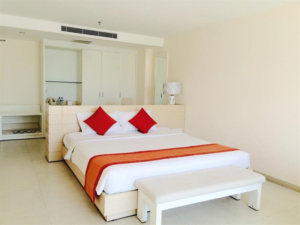 Nhi Phi Hotel Нячанг Екстер'єр фото